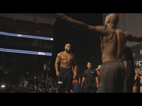 UFC 214: Daniel Cormier vs Jon Jones 2 Weigh-in Recap