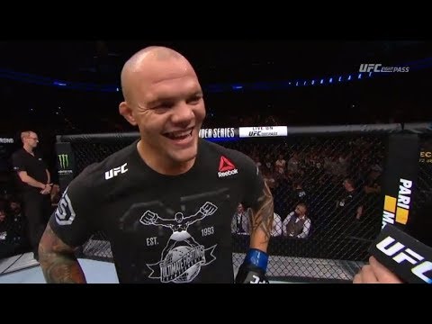 Fight Night Hamburg: Anthony Smith Octagon Interview