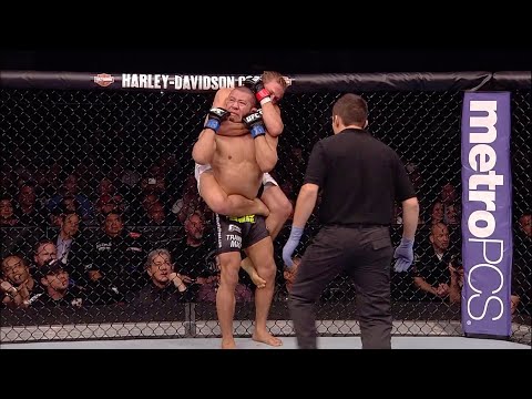 Все финиши удушением в стойке в истории UFC