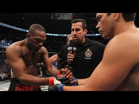 Free Fight: Jon Jones vs Lyoto Machida | UFC 140, 2011