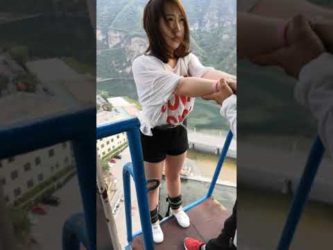 Extreme sports 丨 bungee jumping😂😂😂 #Bungee jumping #beauty #Bungee beauties