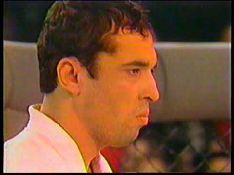 UFC 2 – Ultimate Fighting Championship de 1994 – Doblado de MVS