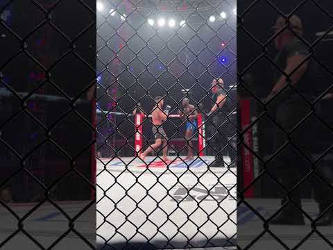 WALK-OFF WHEEL KICK KO FOR SADIBOU SY 😱 (via @PFLMMA) #shorts