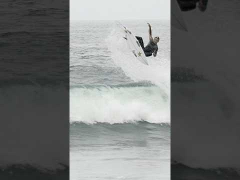 MASSIVE FRONT SIDE AIR WHILE SURFING #surf #watersport #explore #surfer #action #sports #shorts